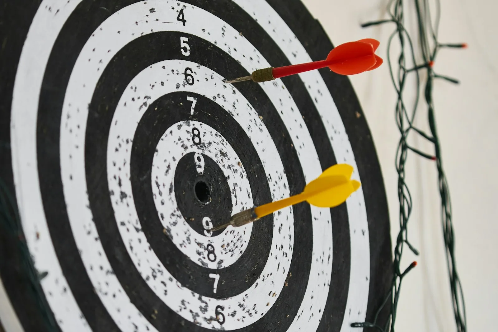 Image of dart and it’s points, much like how credit score points work.